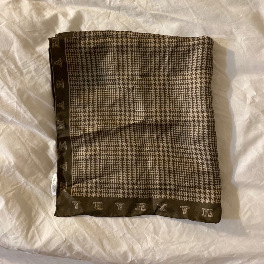 Max Mara Genuine 100% Silk Scarf
